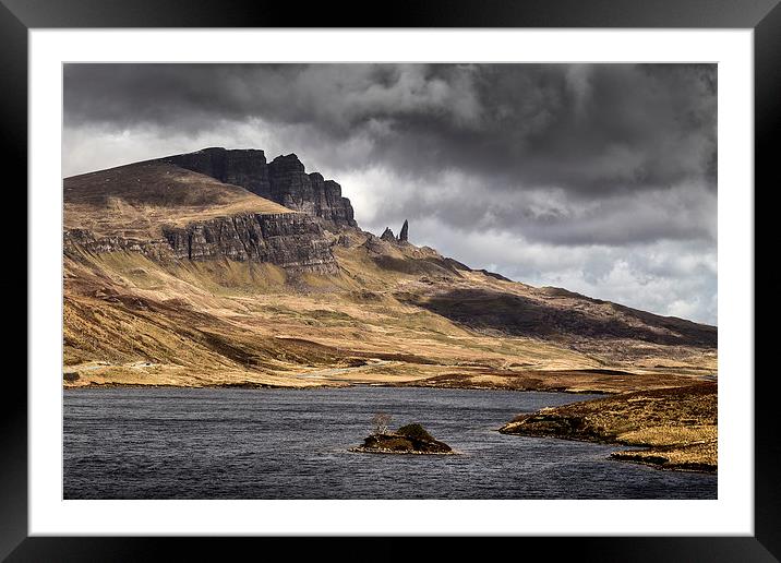  Old Man of Storr Framed Mounted Print by Rob Lester