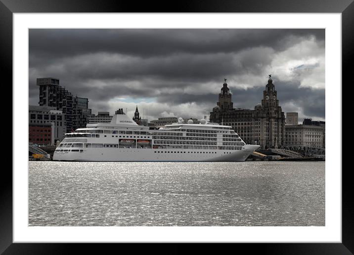 Silver Whisper`s Liverpool visit Framed Mounted Print by Rob Lester
