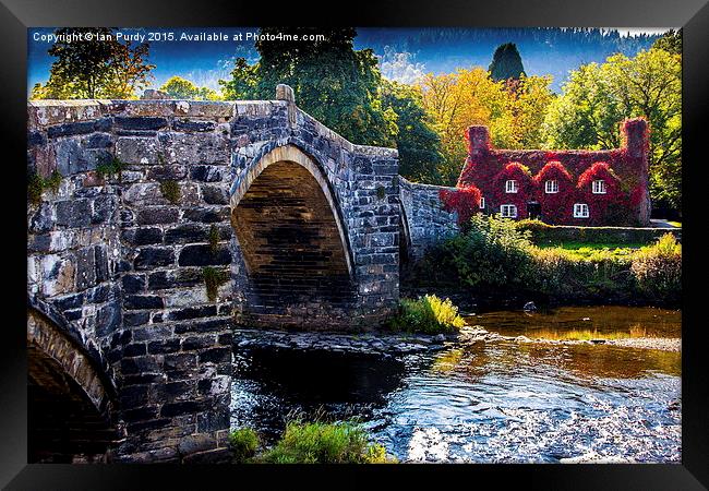  Llanrwst bridge Framed Print by Ian Purdy