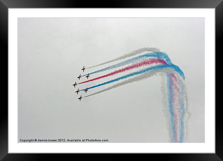 Red Arrows at Lowestoft airshow Framed Mounted Print by dennis brown