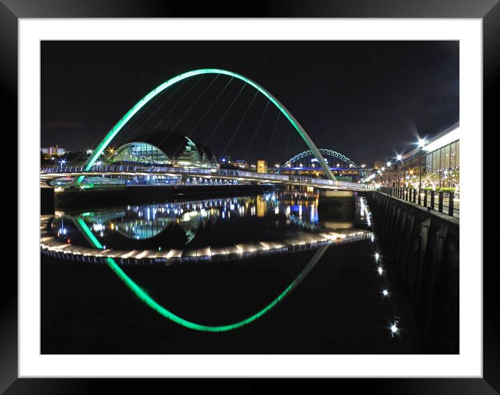 Night on the Tyne Framed Mounted Print by David McCulloch