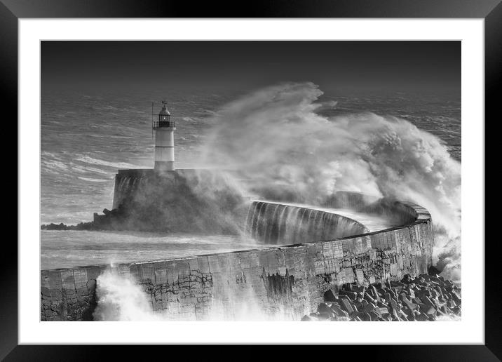 Newhaven Lighthouse Framed Mounted Print by Ian Hufton
