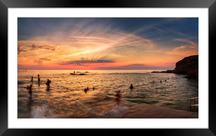Holiday makers at Bude Seapool, Summerleaze Beach, Framed Mounted Print by Maggie McCall