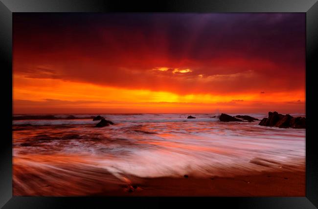 Sunset at Widemouth Bay, Cornwall.  Framed Print by Maggie McCall