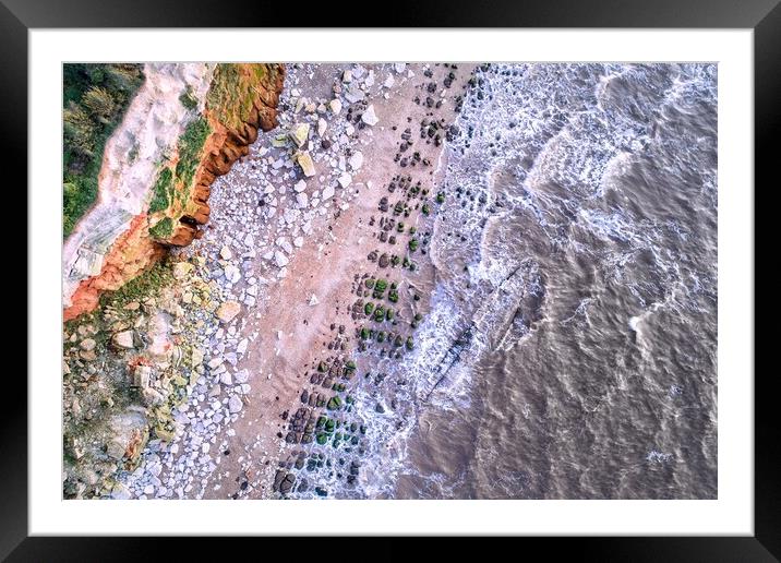 Hunstanton cliffs and the Sheraton ship wreck  Framed Mounted Print by Gary Pearson
