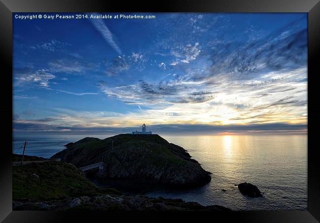 Strumble Head lighthouse Framed Print by Gary Pearson