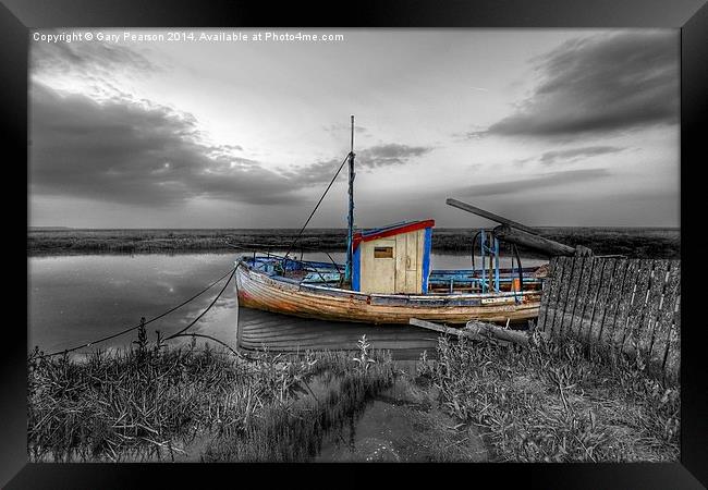 Fishing boat at Thornham in Norfolk Framed Print by Gary Pearson