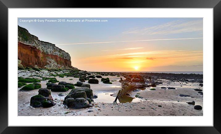  The wreck of the steam trawler Sheraton  Framed Mounted Print by Gary Pearson