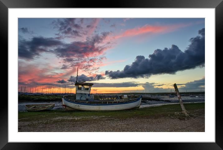 Colours of sunset - Brancaster Staithe  Framed Mounted Print by Gary Pearson