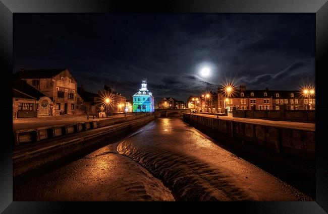 Moonrise over the old customs house and King’s Lyn Framed Print by Gary Pearson
