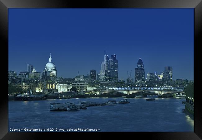 London skyline Framed Print by stefano baldini