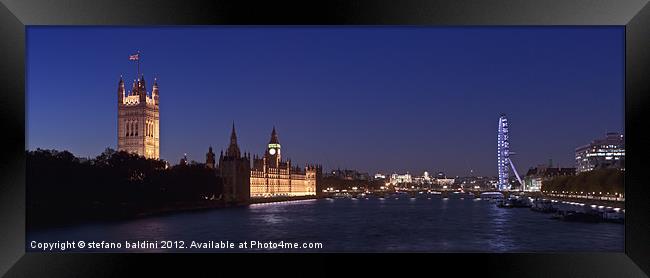 London skyline at night Framed Print by stefano baldini