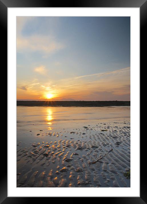 croy beach sunset Framed Mounted Print by Edward Linton