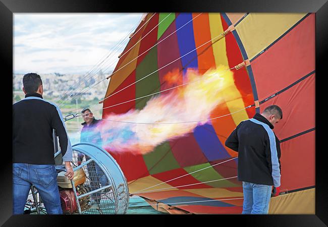 Oh my God its hot air balloon Framed Print by Arfabita  
