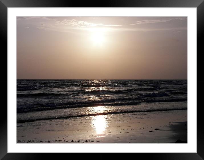 Gulf Sunset Reflection Framed Mounted Print by Susan Medeiros