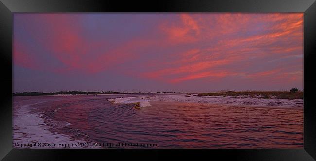 Wake around the bend Framed Print by Susan Medeiros