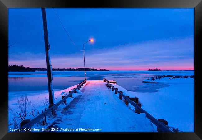 Winter dawn by the sea Framed Print by Kathleen Smith (kbhsphoto)