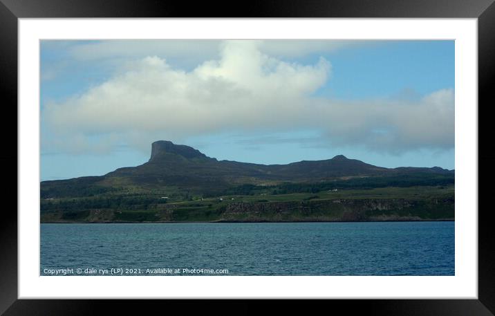 EIGG   Framed Mounted Print by dale rys (LP)