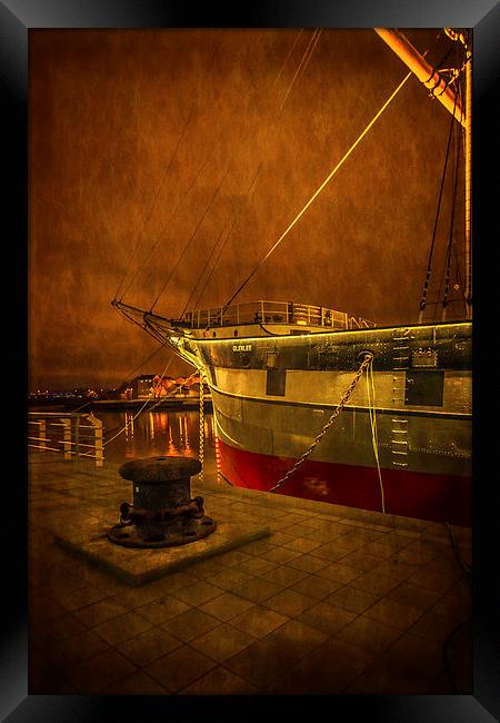 The Glenlee at  Riverside Museum Framed Print by Tylie Duff Photo Art