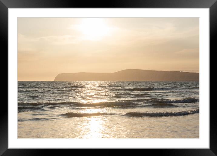 Freshwater Bay Framed Mounted Print by Graham Custance