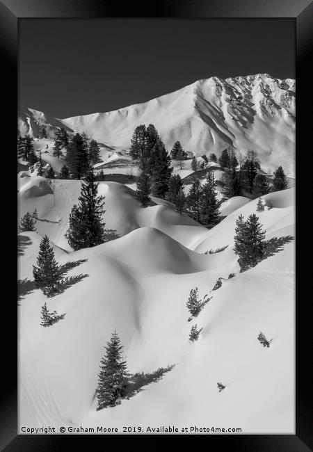 Undulating snowy mountainscape monochrome Framed Print by Graham Moore