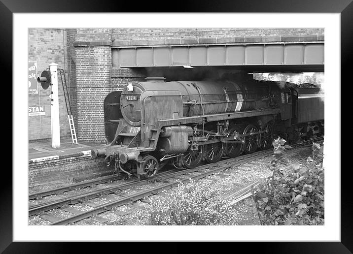 BR 9F 92214 (Weathered) Framed Mounted Print by William Kempster