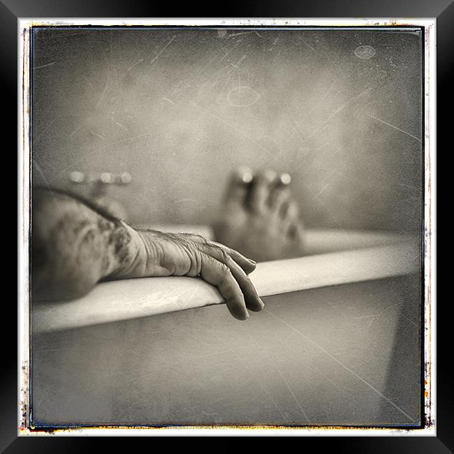 Le dernier bain (The last bath) Framed Print by Abdul Kadir Audah