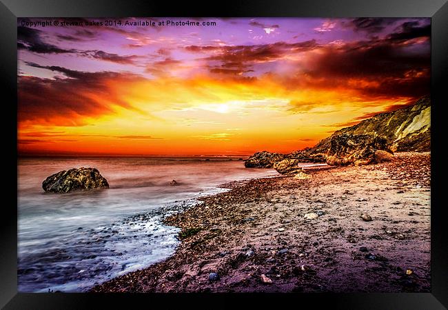 Needles Beach, Isle of Wight Framed Print by stewart oakes