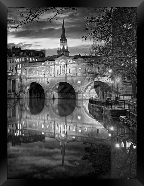 Pulteney Bridge and River Avon in Bath  Framed Print by Darren Galpin