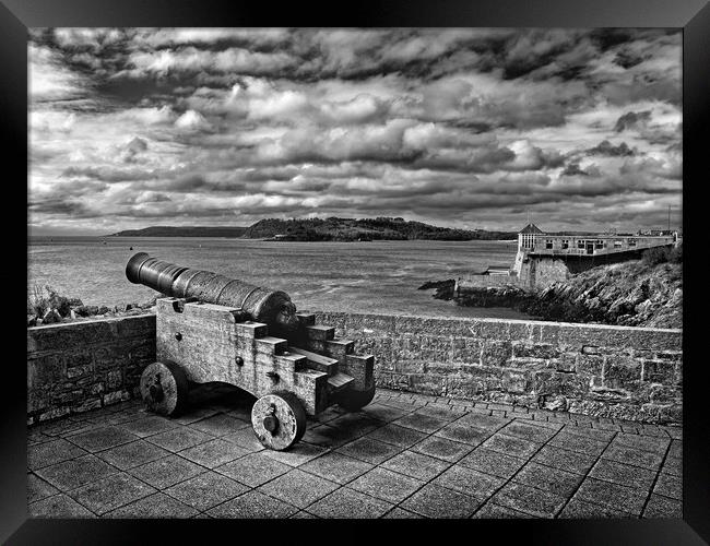 Cannon Lookout, Plymouth Hoe Framed Print by Darren Galpin