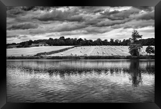 Morley Pond, Wentworth Framed Print by Darren Galpin