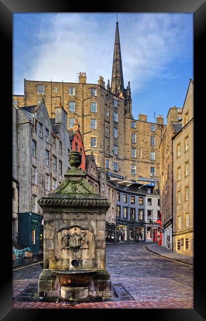 Edinburgh West Bow Framed Print by Darren Galpin