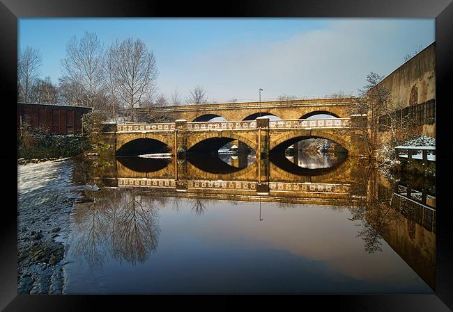 Norfolk Bridge & River Don, Sheffield Framed Print by Darren Galpin