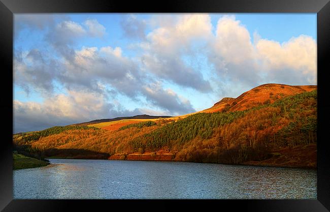 Ladybower Reservoir & Whinstone Lea Tor Framed Print by Darren Galpin