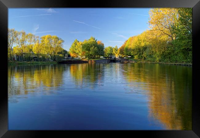 Autumn Colours, Sheffield Canal Framed Print by Darren Galpin