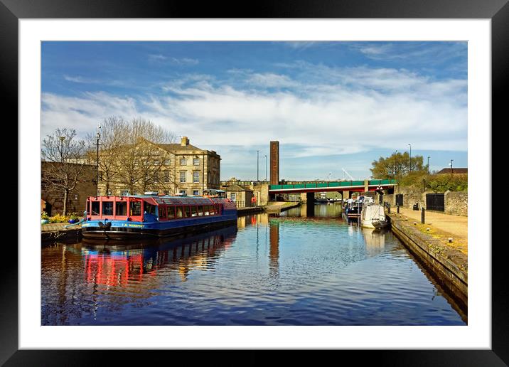 Victoria Quays, Sheffield                          Framed Mounted Print by Darren Galpin