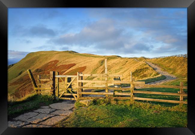  Gateway to Mam Tor                               Framed Print by Darren Galpin