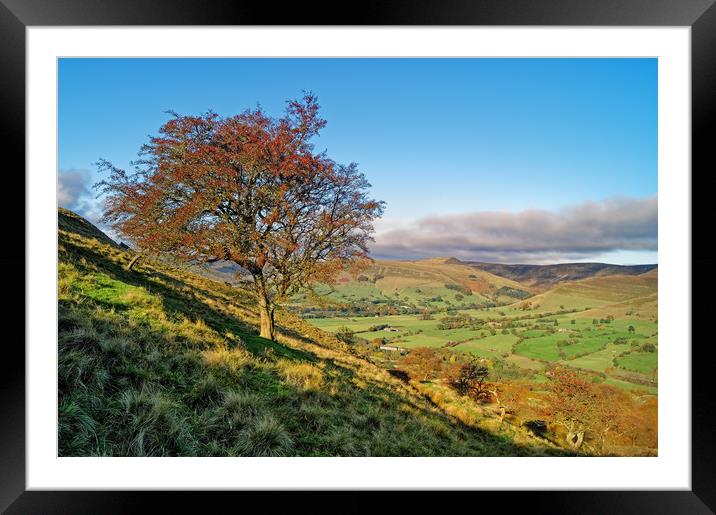 Vale of Edale from Backtor Nook                    Framed Mounted Print by Darren Galpin