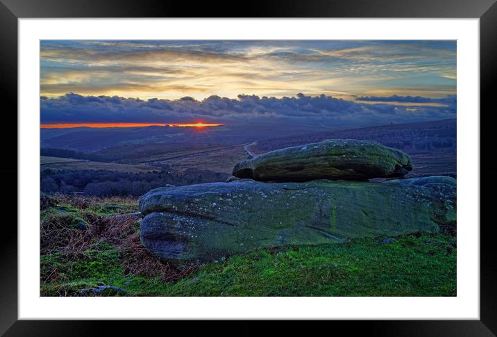 Burbage Valley Sunset                              Framed Mounted Print by Darren Galpin