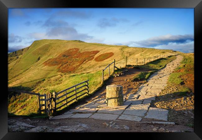   Hollins Cross to Mam Tor                         Framed Print by Darren Galpin