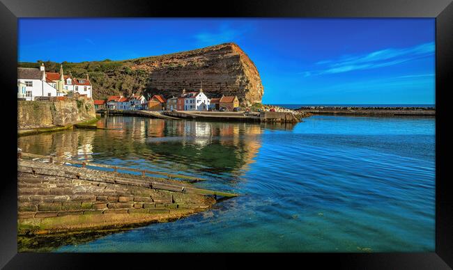 Clear Blue Staithes Framed Print by Darren Ball