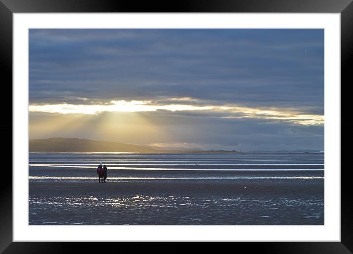 walkiing the dee, at dusk Framed Mounted Print by lol whittingham