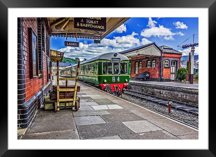  Railcar B4   Framed Mounted Print by Pete Lawless