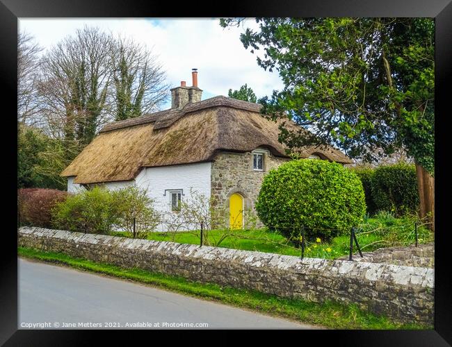Thatched Cottage  Framed Print by Jane Metters