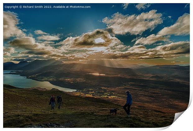 Looking towards the sun from Ben Tianavaig Print by Richard Smith