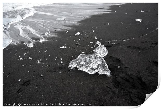 Ice animal walking onto the beach Print by Jutta Klassen