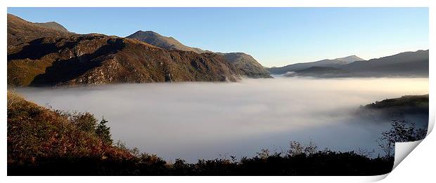  Dawn Snowdonia - Y Lliwedd Print by Kevin OBrian