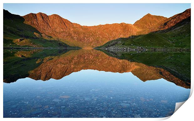 Snowdon Horseshoe Print by Kevin OBrian