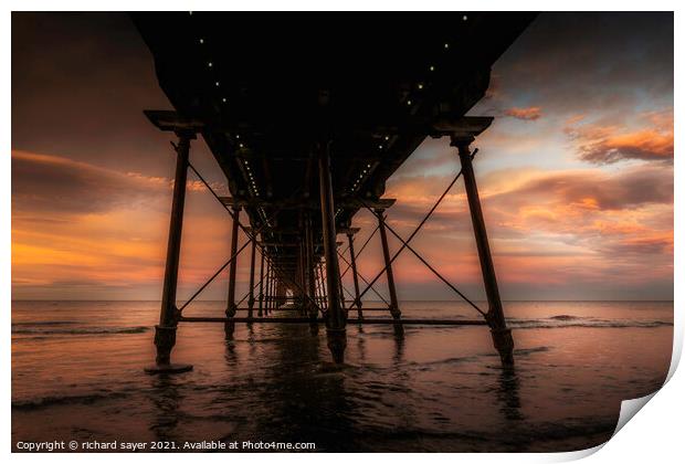 A Winters Evening at Saltburn Pier Print by richard sayer