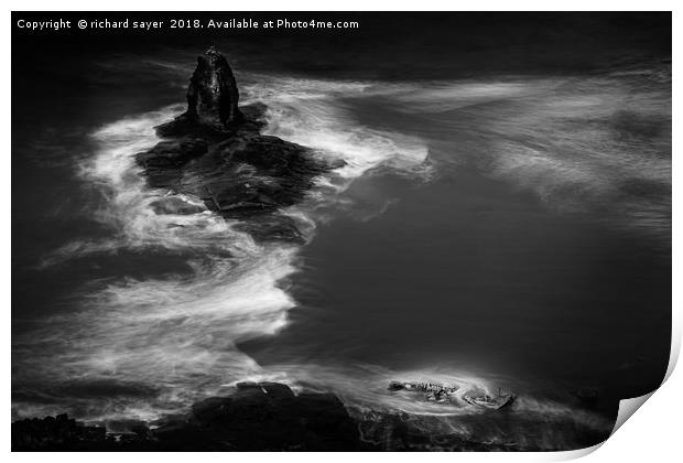 Swirling Ship Wreck Print by richard sayer